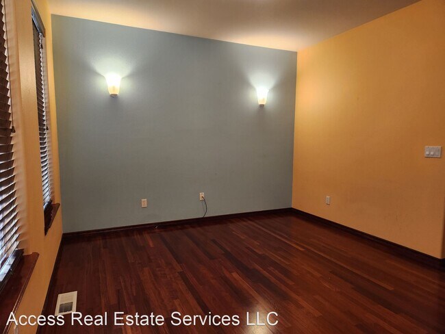 Building Photo - 3 br, 2.5 bath House - 618 Starflower Ct