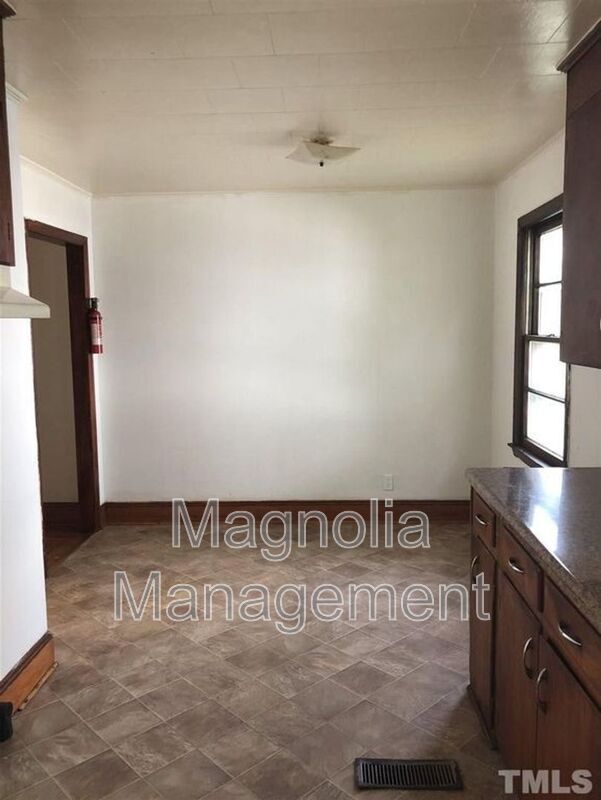 Building Photo - 1222 Lawrence St