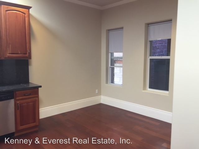 Building Photo - 1 br, 1 bath House - 738 Washington #7
