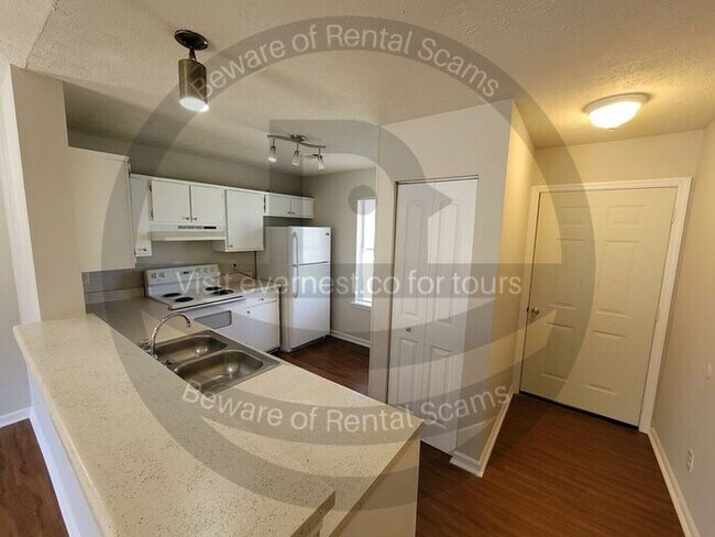 Foto del edificio - 127 Sussex Ave