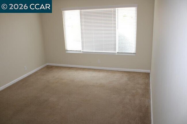Building Photo - 1562 Partridge Dr