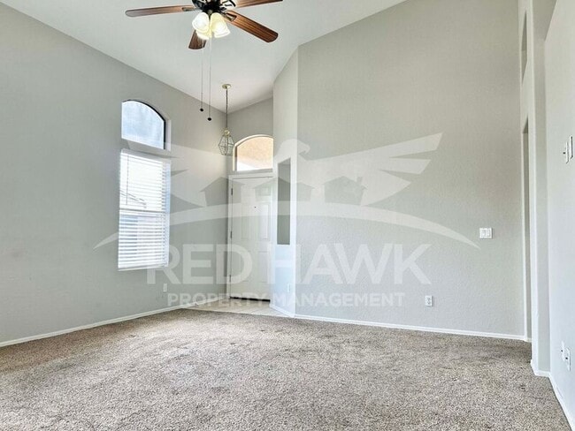 Building Photo - 780 E Glenmere Dr
