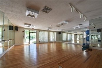 Building Photo - 29 Village Rock Ln