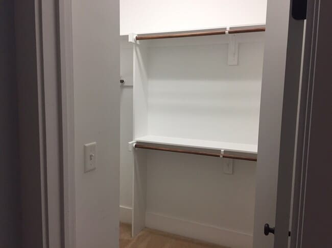 Master walk-in closet - 4765 Willben St