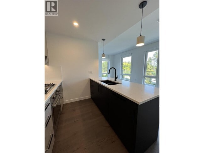 Photo du bâtiment - 6859-6859 Cambie St.
