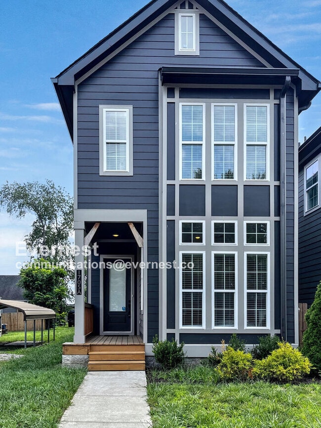 Building Photo - 1705 Cass St