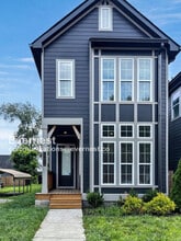 Building Photo - 1705 Cass St