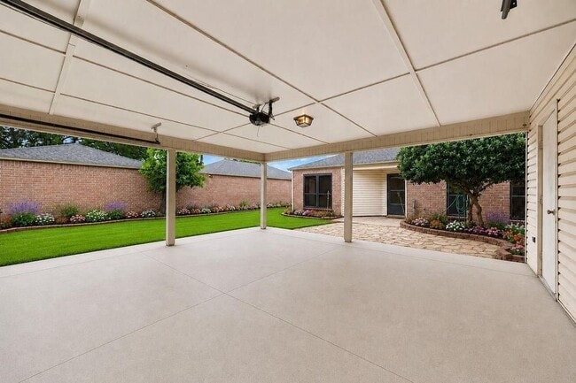 Building Photo - 8319 Wind Veil Dr