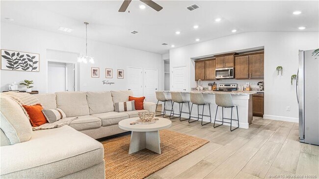 Foto del edificio - 5208 Manciano St