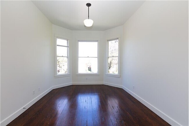 Building Photo - 1175 55th St