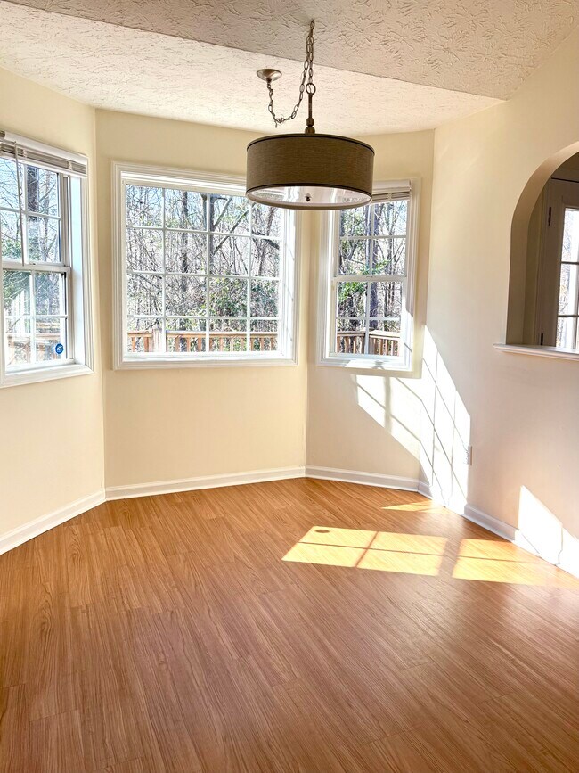 Foto del edificio - 106 Wesley Way