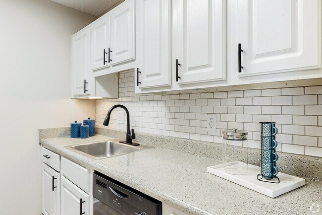 park-west-móvil-al-1bd-1ba-661sf (2) - Park West Apartments