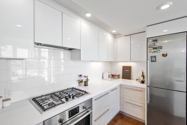 Foto del edificio - 555 Fulton St