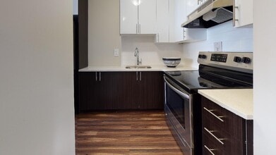 Interior Photo - 1101 Rachel
