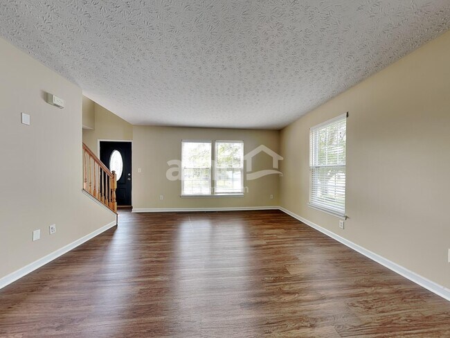 Building Photo - 285 Indian Lake Drive