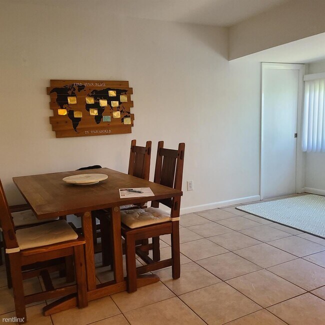 Foto del edificio - 3 br, 2 bath House - 170 NW 7th St