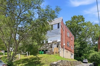 Building Photo - 418 W Jefferson St