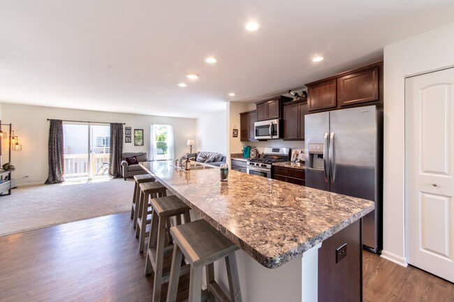 Building Photo - 2450 Aurora Dr