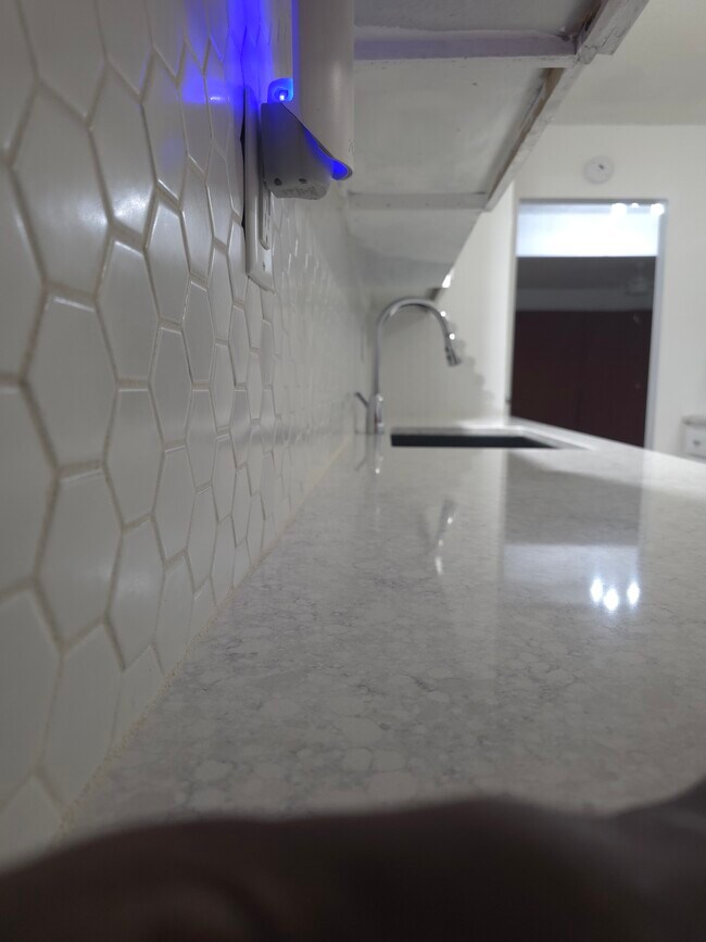 Foto del edificio - 11260 College Ave