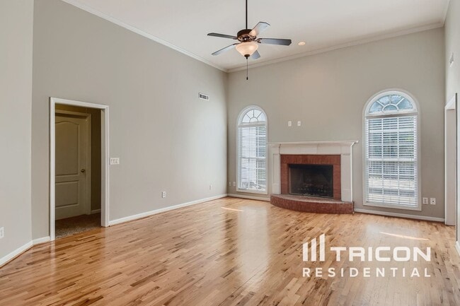 Building Photo - 2713 Trellis Ct SW