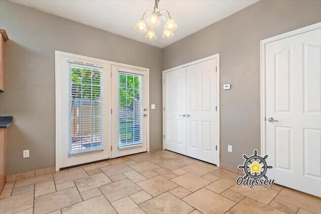 Building Photo - 5556 Geronimo Way