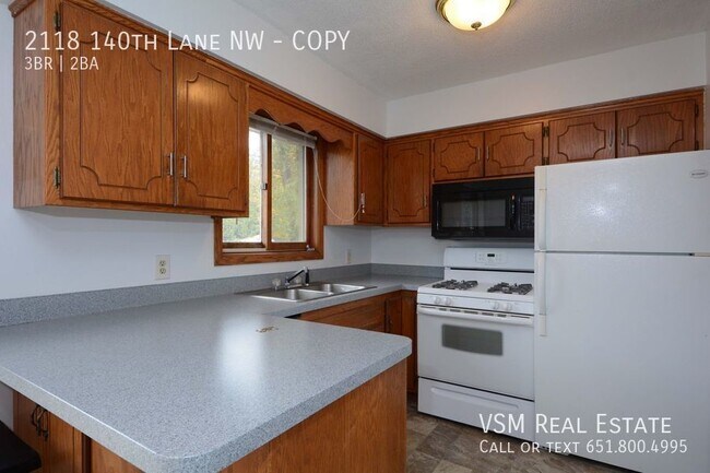 Foto del edificio - 2118 140th Ln NW
