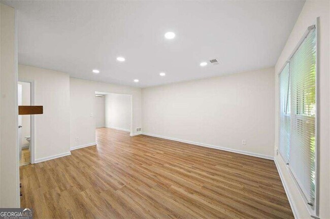 Foto del edificio - 238 Chads Ford Way