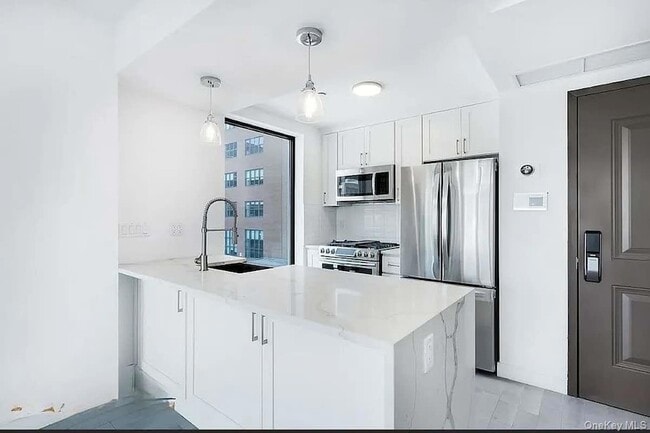 Building Photo - 41-04 27th St