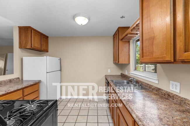 Photo - 4053 Cornelia Way House