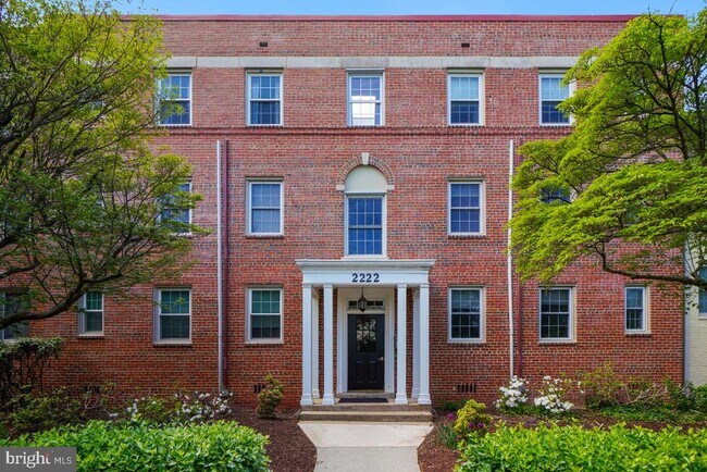 Building Photo - 2222 Washington Ave