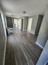 Building Photo - 70 Church St