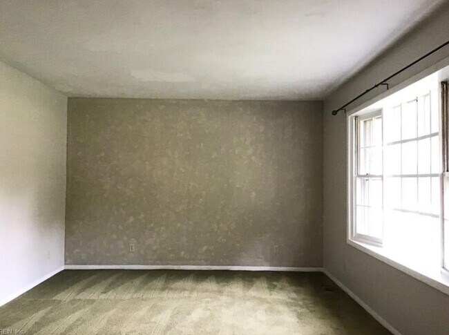 Foto del edificio - 6337 Tuttle Ave