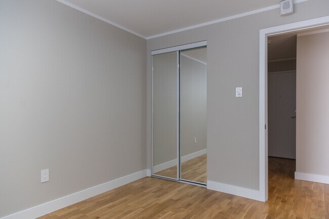 Photo du bâtiment - 730 St Clarens Ave