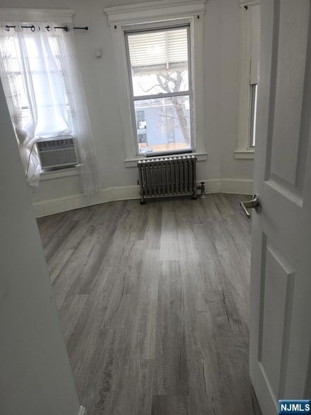 Foto del edificio - 703 Schuyler Ave