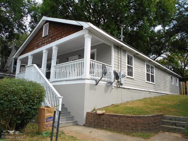 Building Photo - 149 Little St SE