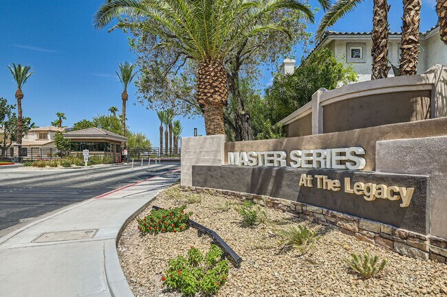 Building Photo - LUXURY FULLY FURNISHED 6 Bedroom Home, in ...