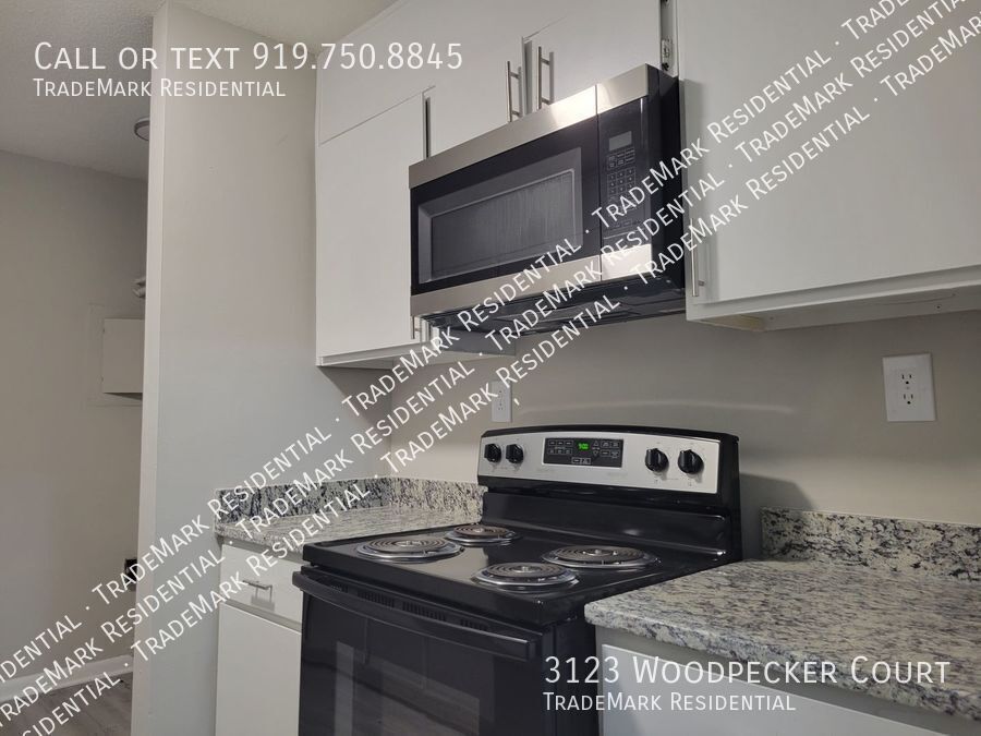 Foto principal - Duplex, Newly renovated, 2 bedroom with 2 ...