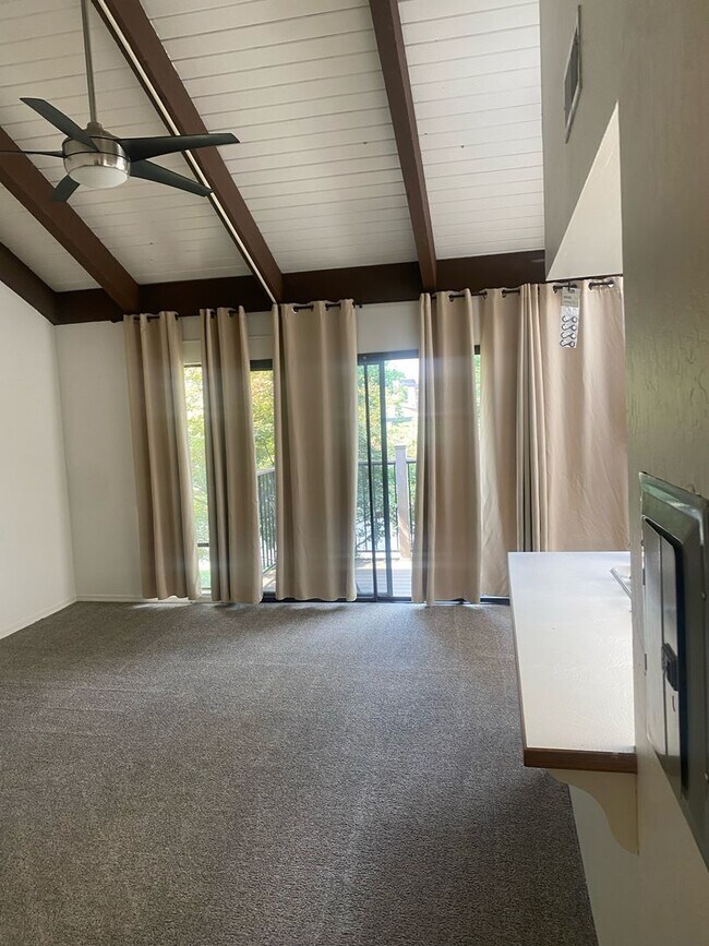 Foto del edificio - 2 Bed 1 Bath