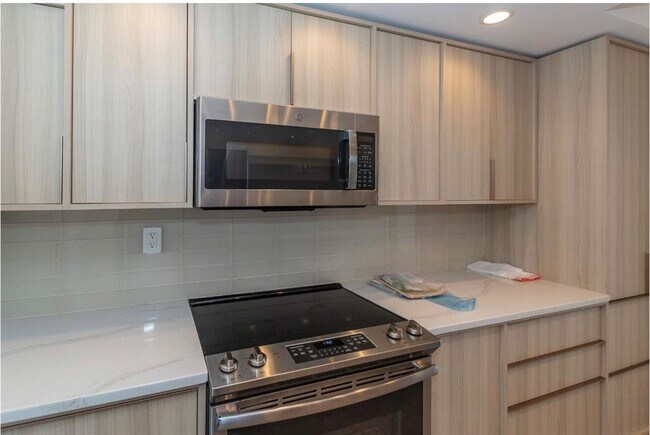 Foto del edificio - 4000 N Meridian St