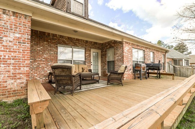 Building Photo - 120 Hartfield Dr
