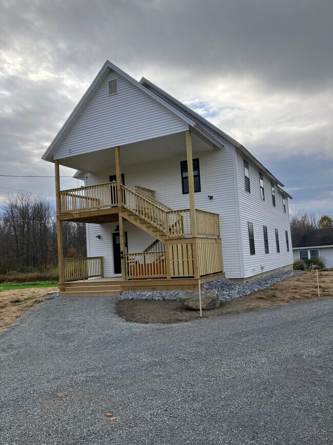 44 Browns Ter Unit A, Jericho, VT 05465 Apartments in Jericho, VT