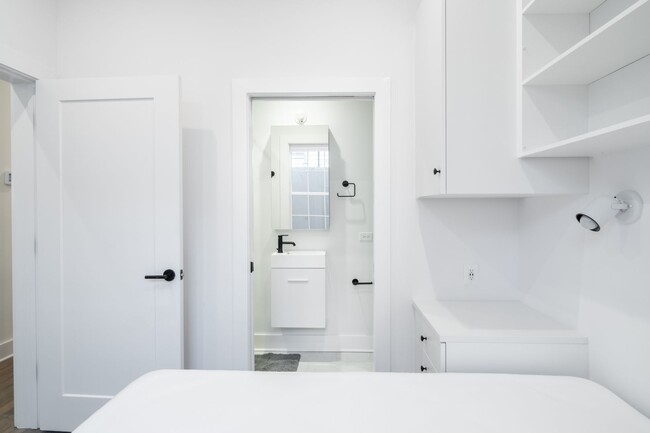 Interior Photo - Cassell Co-Living (Furnished Rooms)