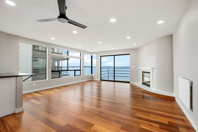 Building Photo - Stunning ALKI WATERFRONT Condo Overlooking Majestic Puget Sound!