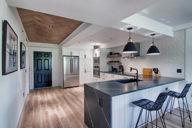 Building Photo - 2770 Polo Island Dr