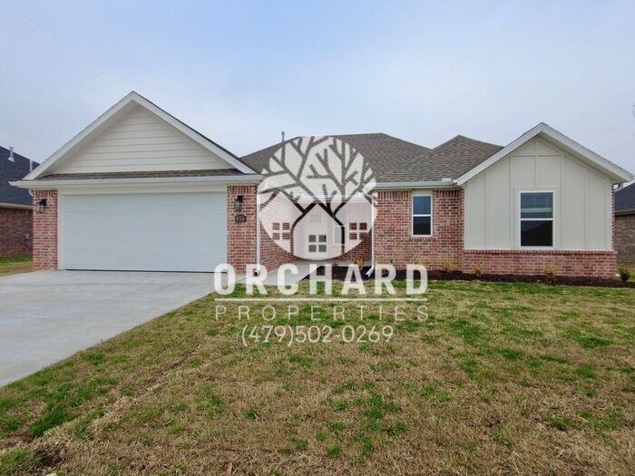 Tontitown SingleFamily Homes Spacious H... House for Rent in