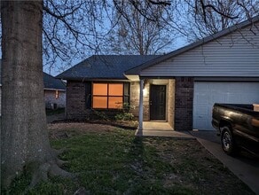 Building Photo - 2863 Kasey Ave