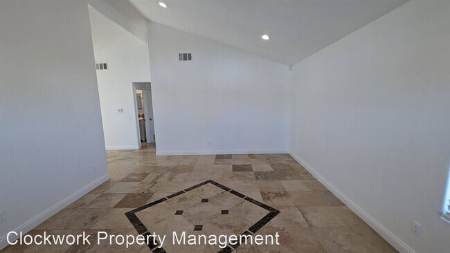 Foto del edificio - 3 br, 2 bath House - 4935 Harrison St
