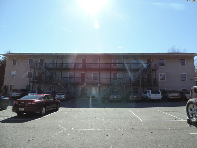 Foto del edificio - New River Farms Apartments