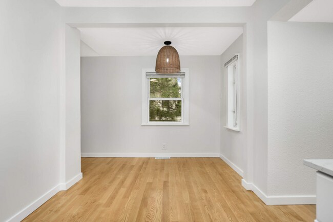 Foto del edificio - 1720 3rd St NE