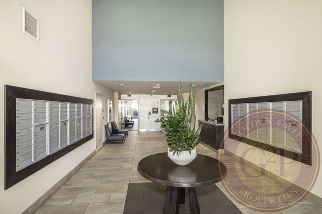 Foto del edificio - Hayes Valley - 2 BR, 2 BA Condo 947 Sq. Ft...